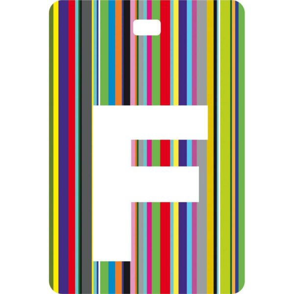 Etichetta bagaglio con lettera alfabeto bianca su sfondo a righe colorate con iniziale F