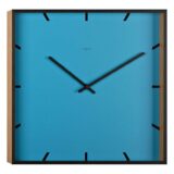Orologio da parete quadrato di colore azzurro e rovere