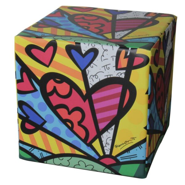 pouf a forma di cubo con grafiche pop su tutti i lati