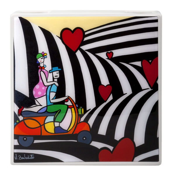 umidificatore per radiatore e vaso di design in ceramica bianca con decoro frontale