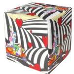 Cubolibre 40x40x40 in ecopelle stampato con uno stile artistico Pop