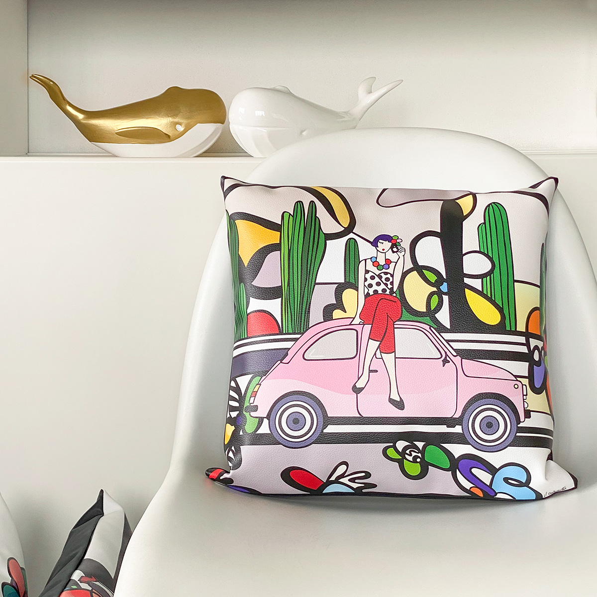 cuscino arredo in ecopelle 40x40 cm con artwork pop